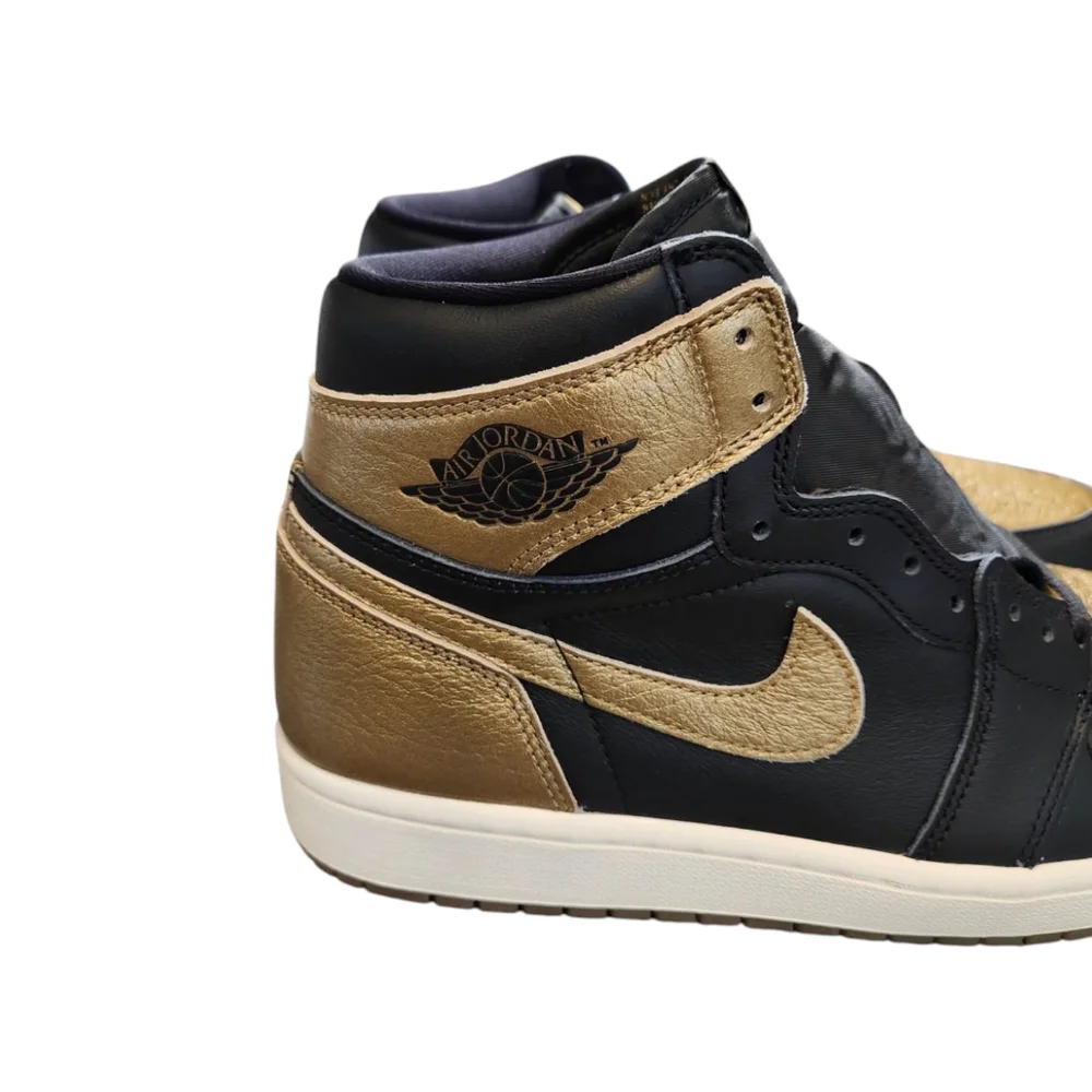 Mens Jordan‎ 1 High Metallic Gold